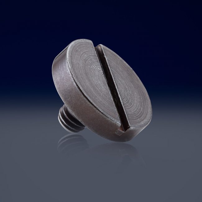 Tornillo de sellado de cabeza ranurada sobredimensionada